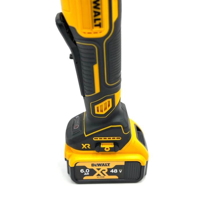 Кутова акумуляторна шліфувальна машина DeWalt DCG413 (48V, 6Ah, диск 125мм) Болгарка Деволт з 2 АКБ для різання та шліфування