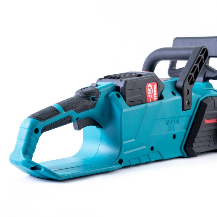 Аккумуляторная цепная пила Makita UC017GZ ( 36V 9 Ah ) Бесщеточная АКБ пила Макита с шиной 45 см для дров