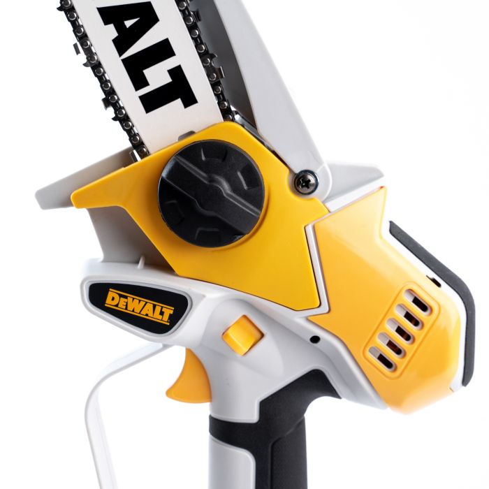 Бесщеточная аккумуляторная цепная мини-пила DeWalt DCM2000 (24V, 5AH) Пила Деволт с шиной 15 см с двумя акб