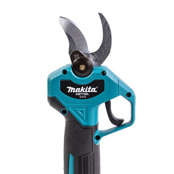Безщітковий секатор акумуляторний Makita DMT75BL (48V, 6Ah) Садовий секатор Макіта 30мм і дисплей + запасні леза + 2АКБ